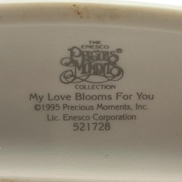 Enesco PRECIOUS MOMENTS Porcelain Figurine 1995 MY LOVE BLOOMS FOR YOU 521728 - Picture 3 of 3